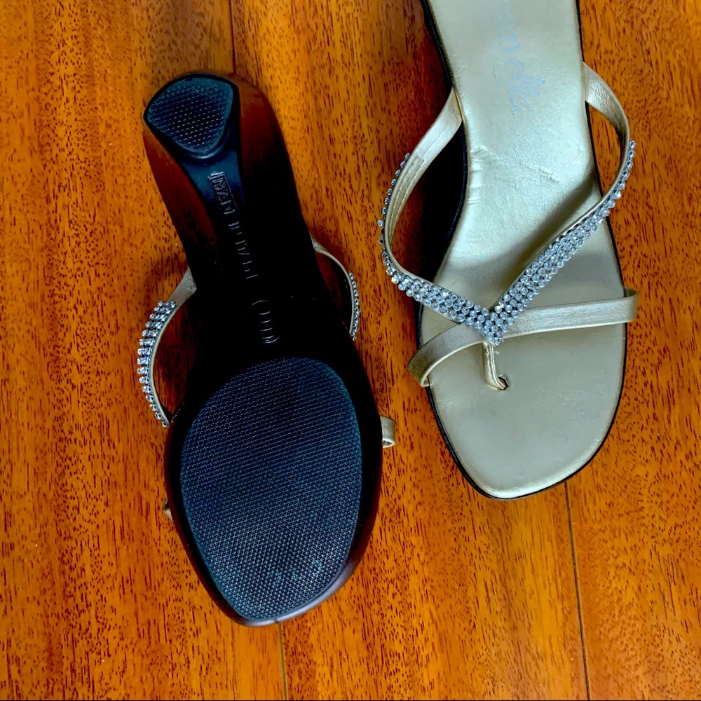 Heeled Sandals with Sequins